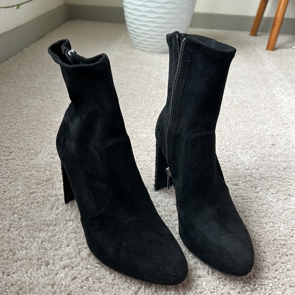 Jewel Badgley Mischka Booties - Picture 8 of 12